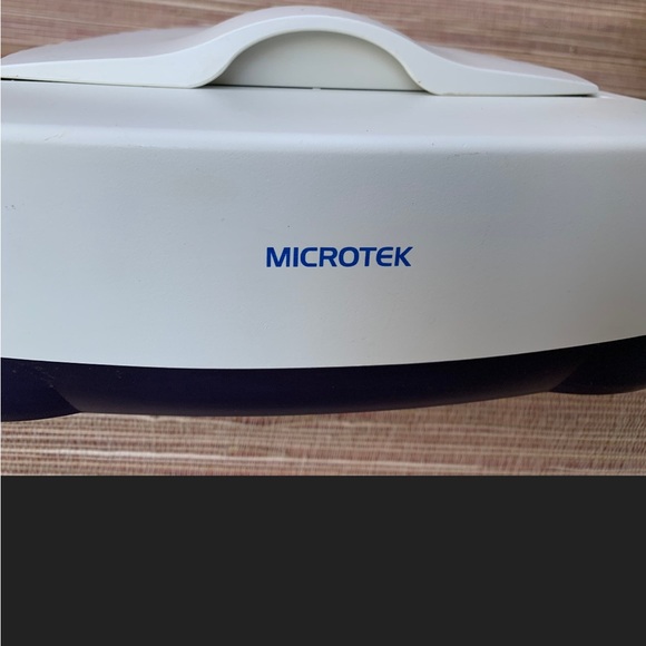 Microtek 3600 Flatbed Scan Maker - Picture 8 of 10